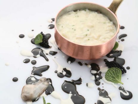 Risotto all’anice, ostriche e uova d’aringa affumicate